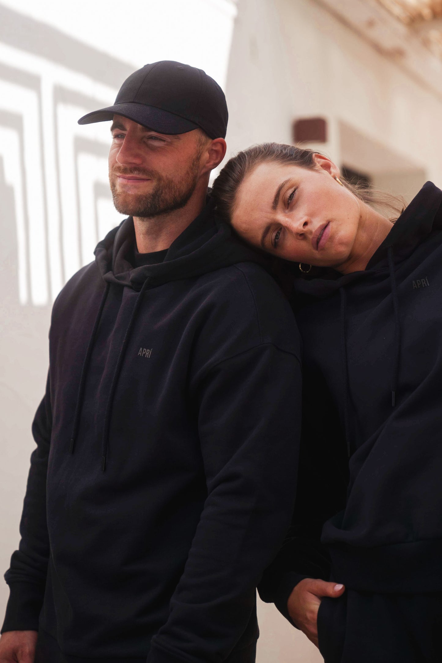 APRÍSHIELD CHEST LOGO SWEAT HOODIE