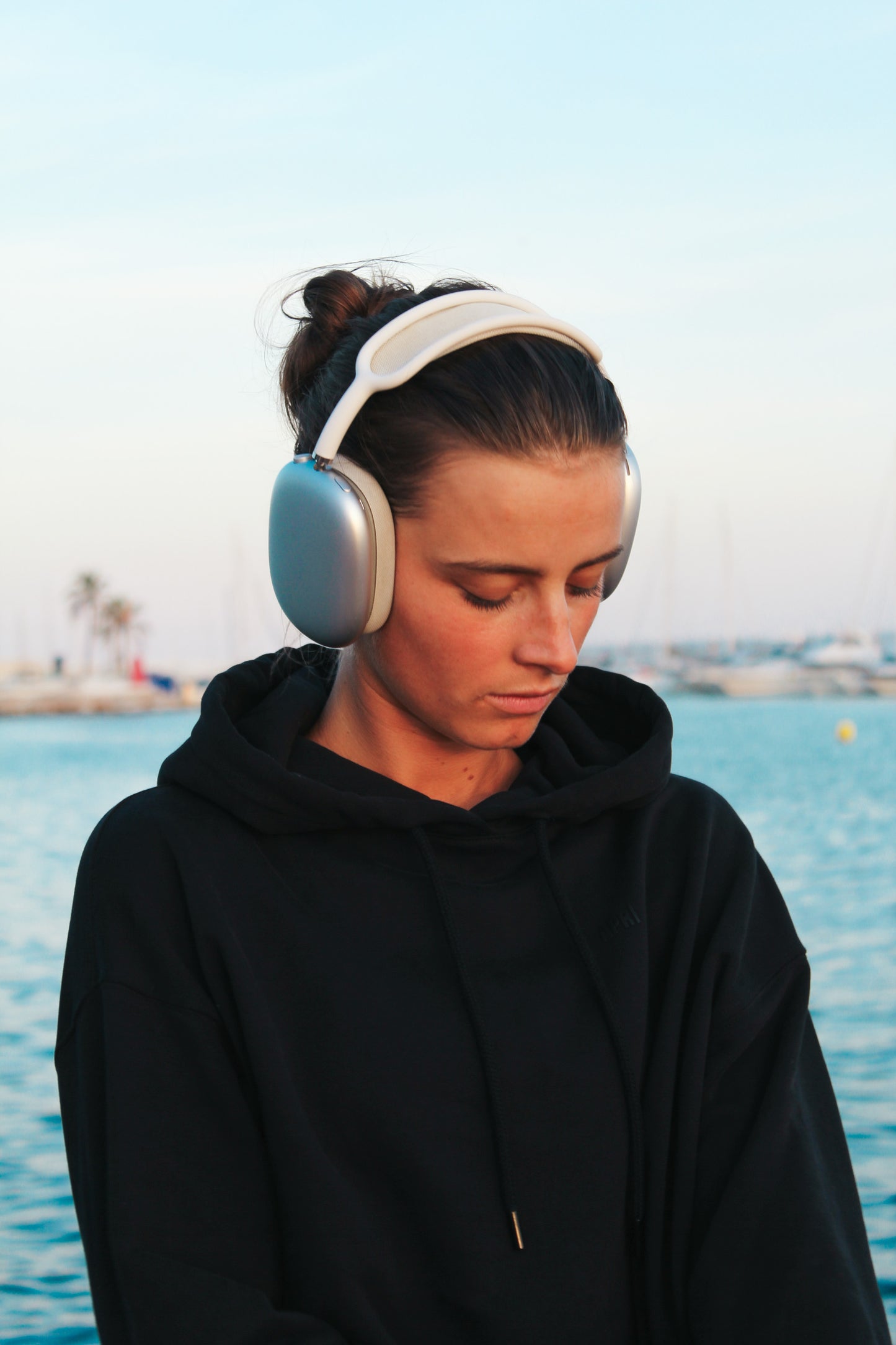 women's black hoodie