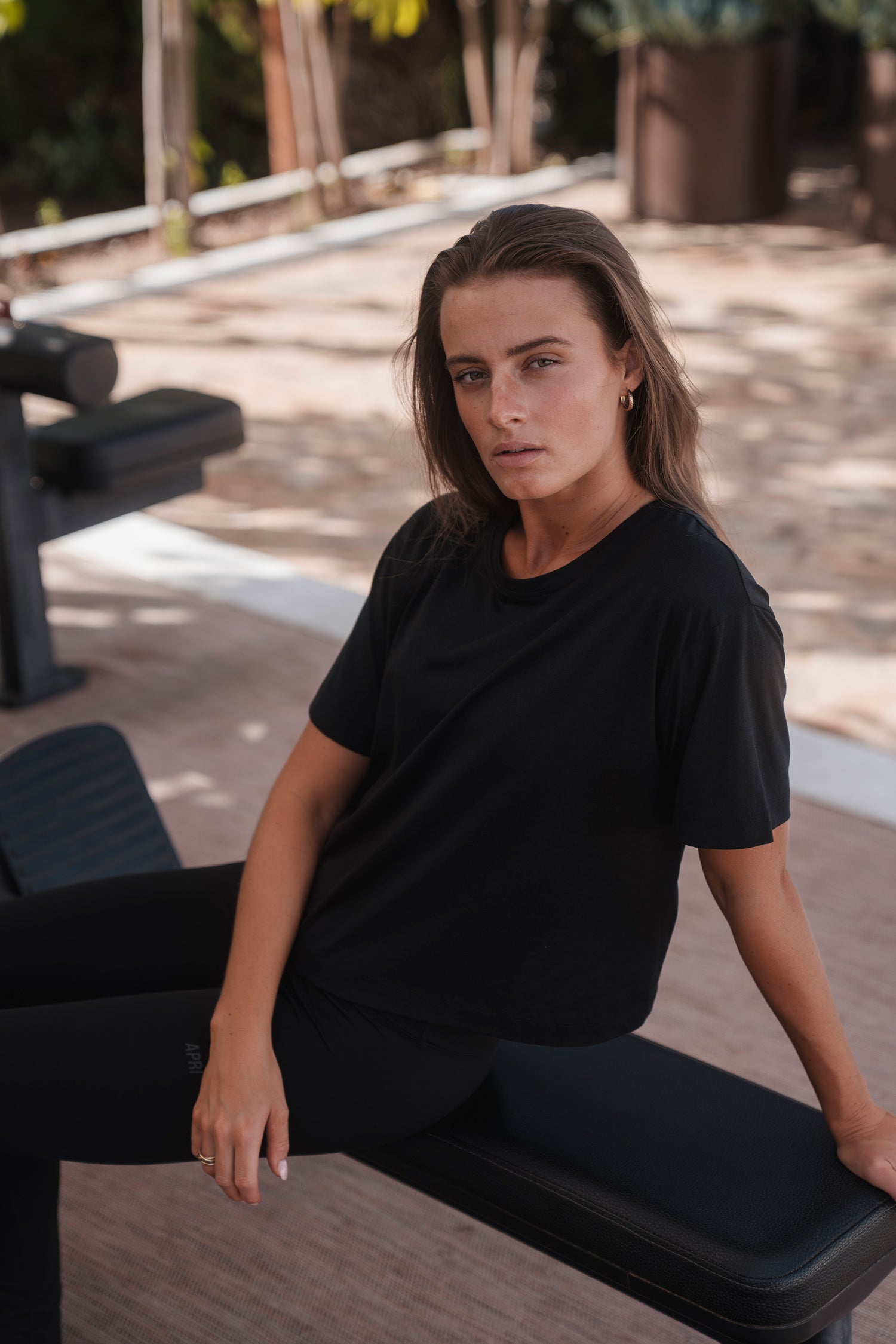 apríshield black cropped lyocell tee gym