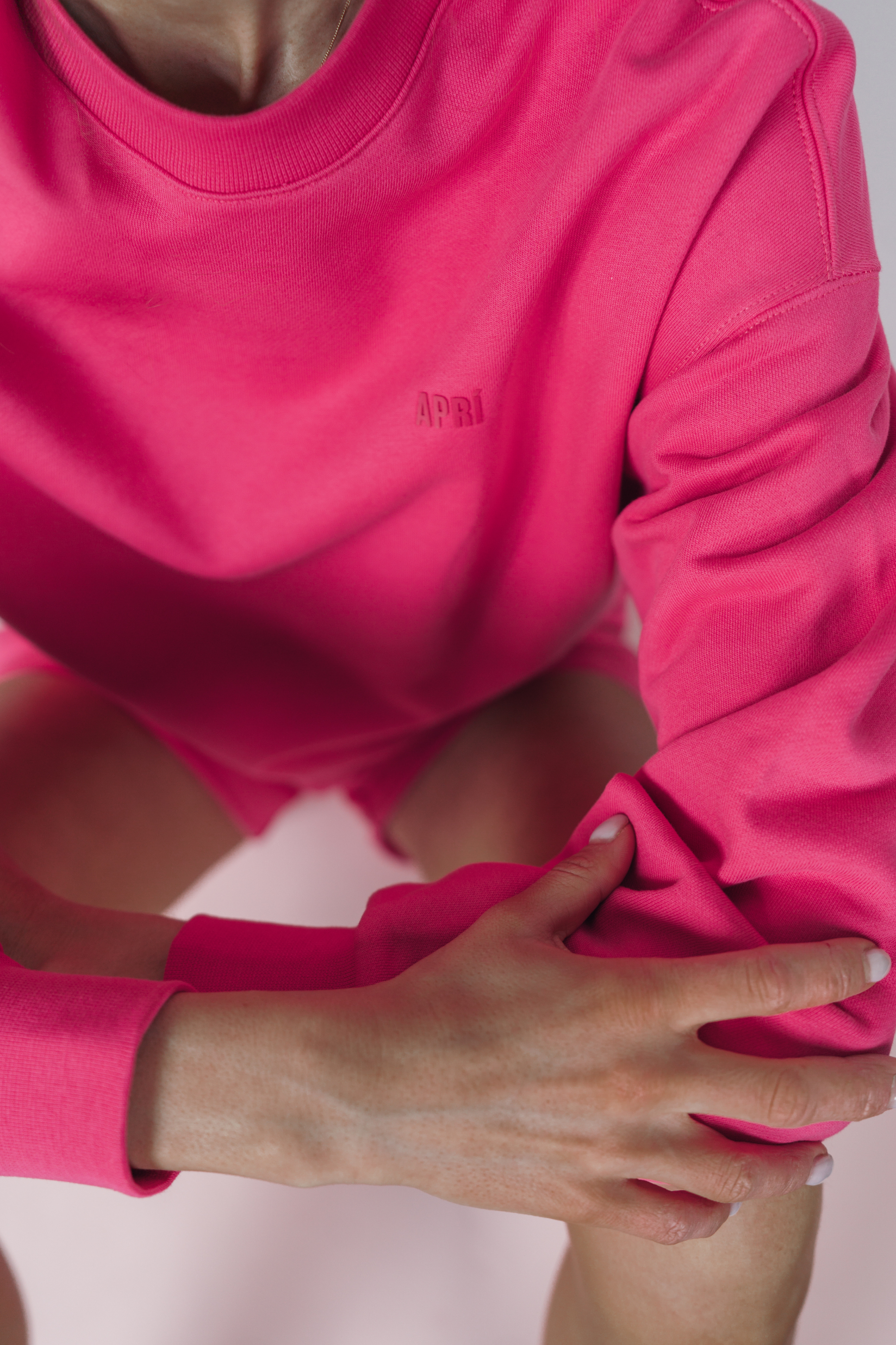 apri sportswear women's crew neck sweatshirt wild strawberry